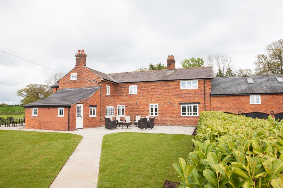 Marrington Farmhouse - external aspect with dining area